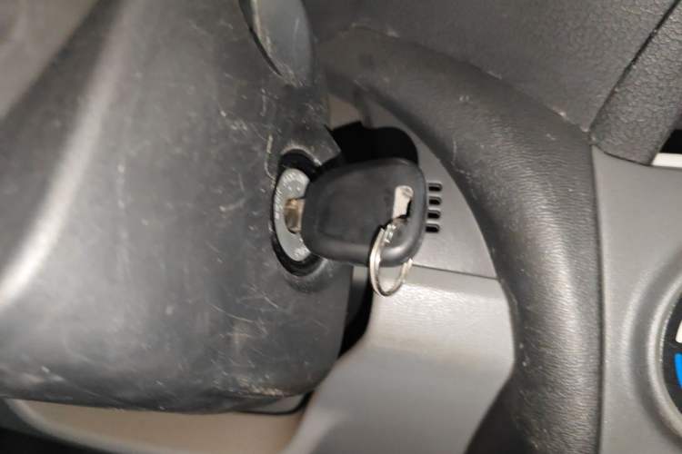 Used Suzuki Alto 2013 1.0L Manual Utility Model Vehicle Key