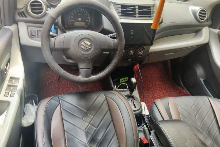 Used Suzuki Alto 2013 1.0L Automatic Luxury Model Center Console