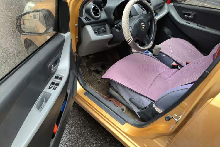 Used Suzuki Alto 2013 1.0L Manual Luxury Model Driver Seat