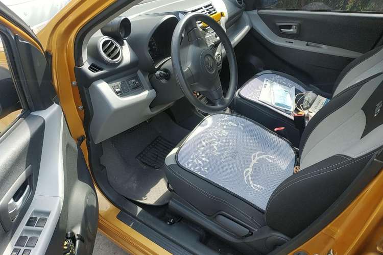 Used Suzuki Alto 2013 1.0L Automatic Luxury Model Driver Seat