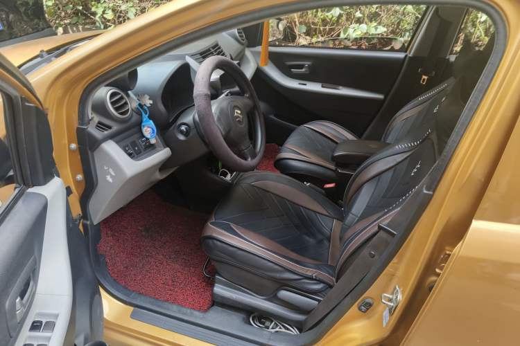 Used Suzuki Alto 2013 1.0L Automatic Luxury Model Driver Seat