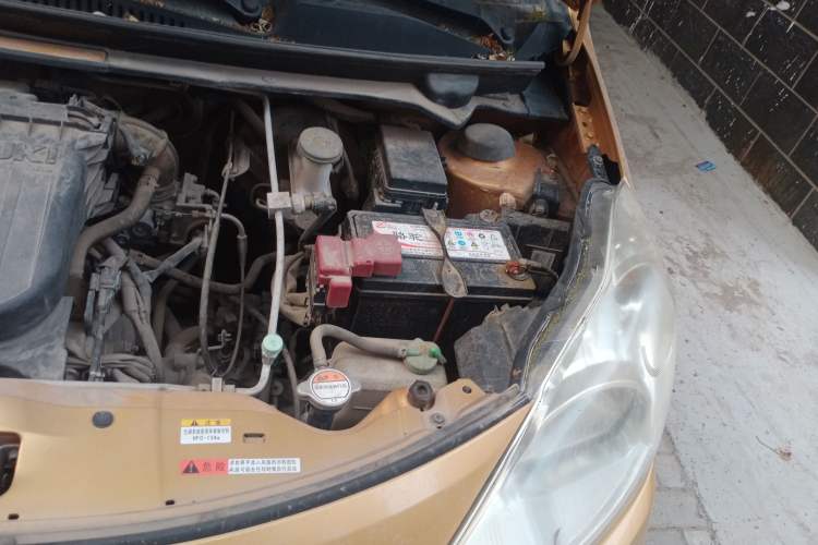 Used Suzuki Alto 2013 1.0L Automatic Luxury Model Engine Bay Left