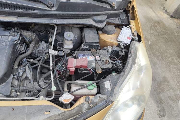 Used Suzuki Alto 2013 Revised Version 1.0L Manual Comfort Edition Engine Bay Left