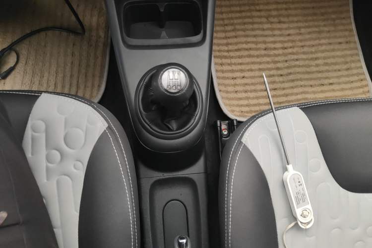 Used Suzuki Alto 2013 1.0L Manual Luxury Model Gear Lever
