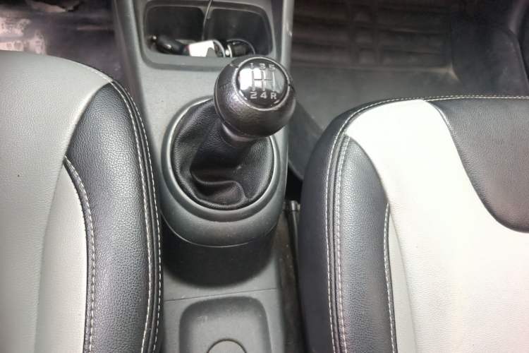 Used Suzuki Alto 2013 1.0L Manual Luxury Model Gear Lever