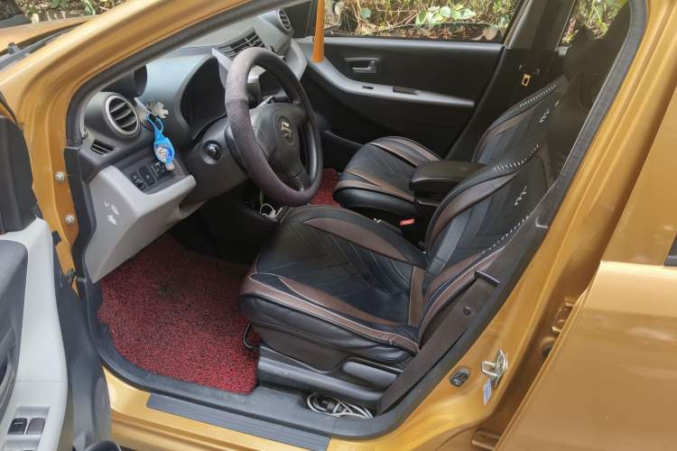 Used Suzuki Alto 2013 1.0L Automatic Luxury Model Left Front Seat