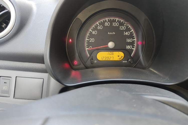 Used Suzuki Alto 2013 Revised Version 1.0L Manual Comfort Edition Odometer Close Up