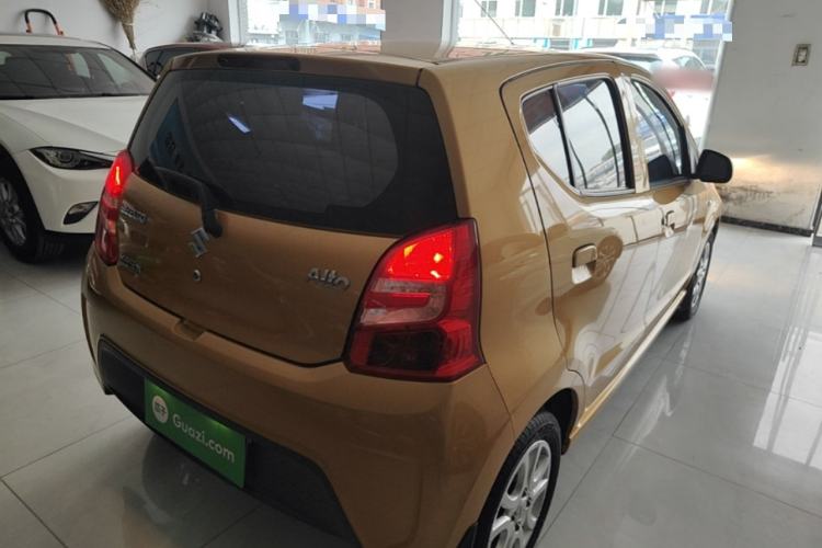 Used Suzuki Alto 2013 1.0L Manual Luxury Model Rear Right 45 Deg