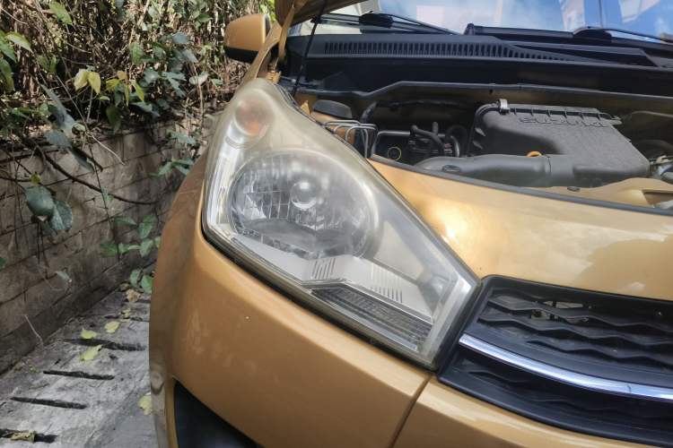 Used Suzuki Alto 2013 1.0L Automatic Luxury Model Right Front Headlight
