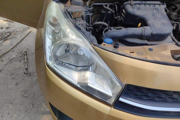 Used Suzuki Alto 2013 1.0L Automatic Luxury Model Right Front Headlight