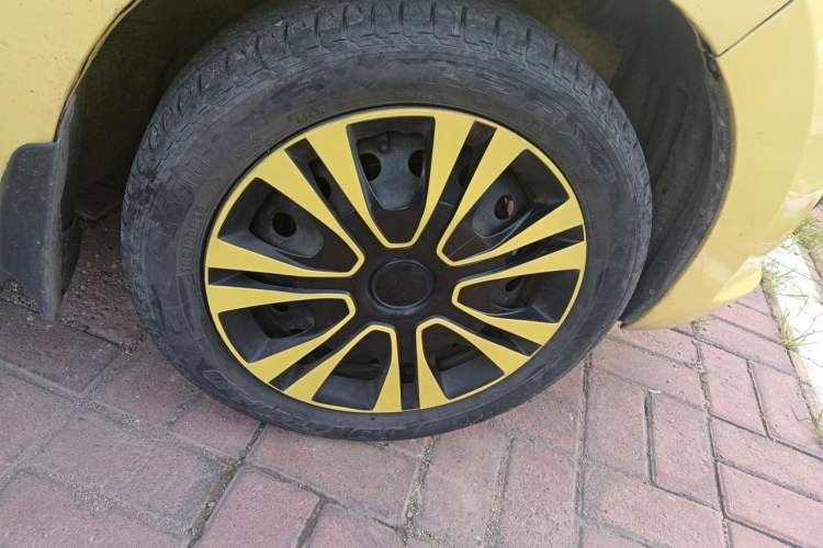 Used Suzuki Alto 2013 1.0L Manual Utility Model Right Front Wheel Hub