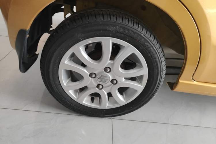 Used Suzuki Alto 2013 1.0L Manual Luxury Model Right Rear Wheel Hub