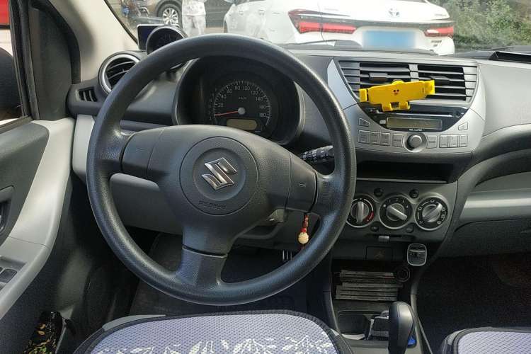 Used Suzuki Alto 2013 1.0L Automatic Luxury Model Steering Wheel