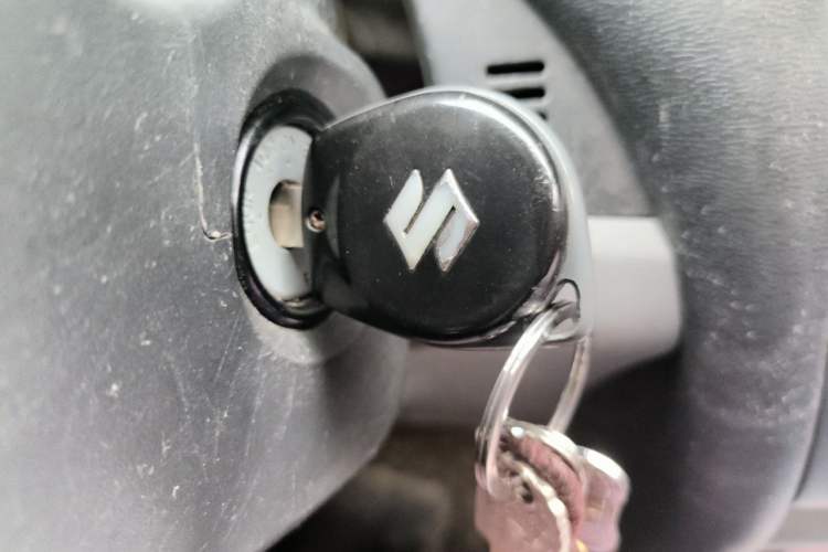 Used Suzuki Alto 2013 1.0L Manual Luxury Model Vehicle Key