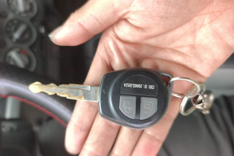 Used Suzuki Alto 2013 1.0L Manual Luxury Model Vehicle Key