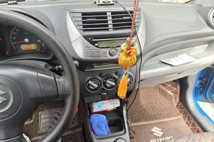 Used Suzuki Alto 2015 1.0L Manual Limited Edition Audio And AC Panel