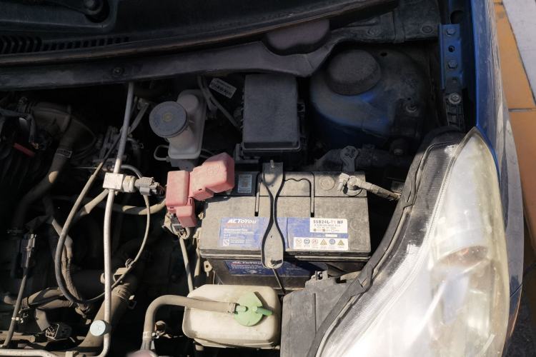 Used Suzuki Alto 2015 1.0L Automatic Limited Edition Engine Bay Left