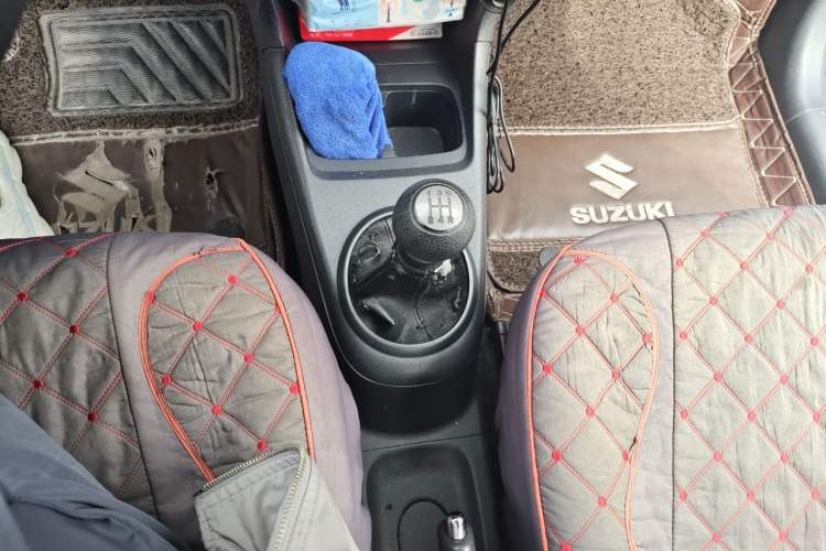 Used Suzuki Alto 2015 1.0L Manual Limited Edition Gear Lever