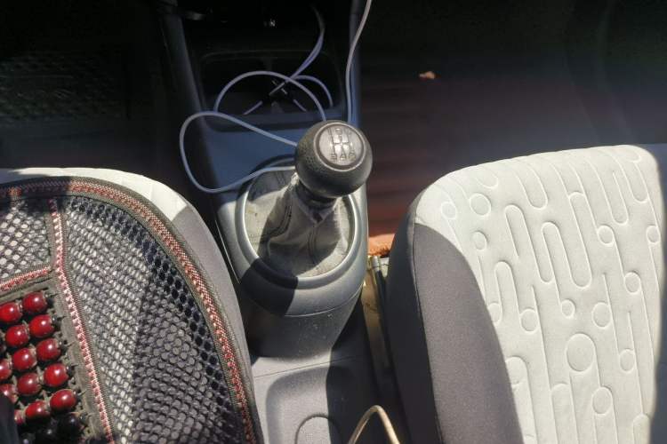 Used Suzuki Alto 2015 1.0L Manual Limited Edition Gear Lever