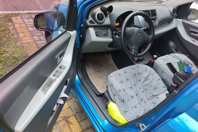 Used Suzuki Alto 2015 1.0L Manual Limited Edition Interior 3