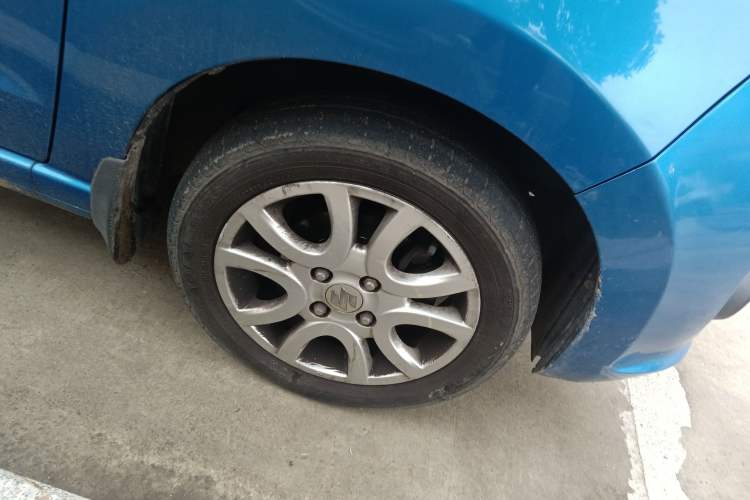 Used Suzuki Alto 2015 1.0L Manual Limited Edition Right Front Wheel Hub