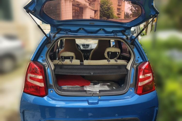 Used Suzuki Alto 2015 1.0L Manual Limited Edition Trunk