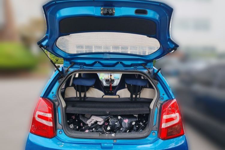 Used Suzuki Alto 2015 1.0L Automatic Limited Edition Trunk