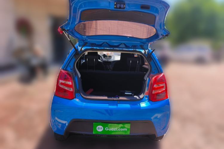 Used Suzuki Alto 2015 1.0L Manual Limited Edition Trunk