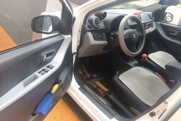 Used Suzuki Alto 2015 1.0L Manual Limited Edition Driver Seat