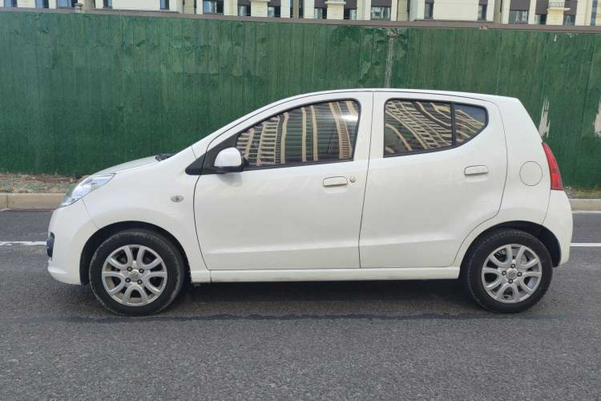 Used Suzuki Alto 2015 1.0L Automatic Limited Edition Exterior 4