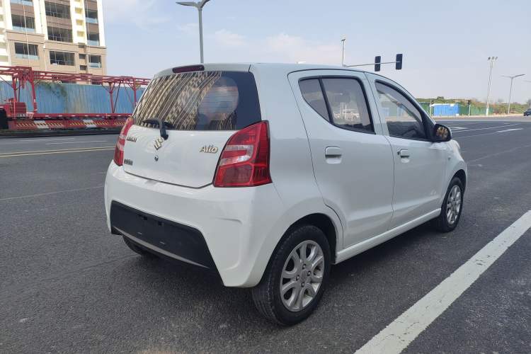 Used Suzuki Alto 2015 1.0L Automatic Limited Edition Exterior 5