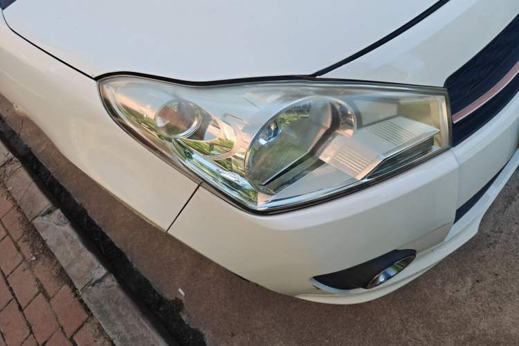 Used Suzuki Alto 2015 1.0L Automatic Limited Edition Right Front Headlight