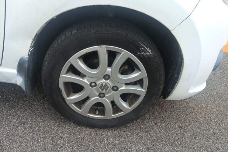 Used Suzuki Alto 2015 1.0L Manual Limited Edition Right Front Wheel Hub
