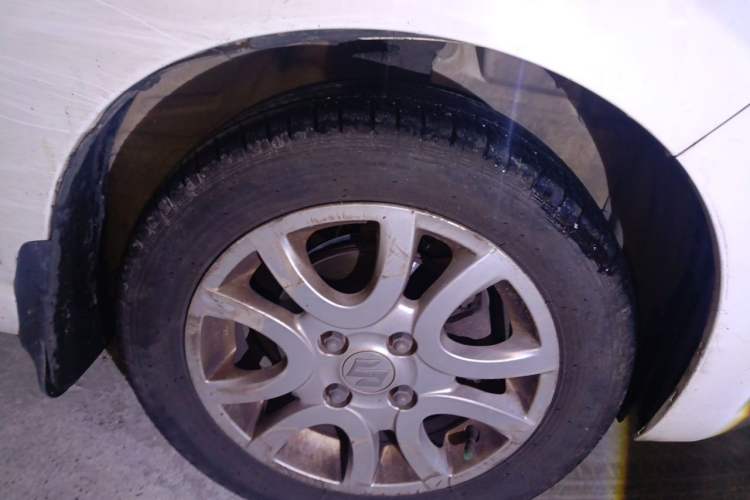 Used Suzuki Alto 2015 1.0L Manual Limited Edition Right Front Wheel Hub