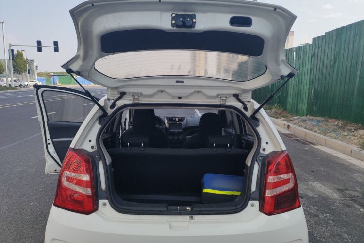 Used Suzuki Alto 2015 1.0L Automatic Limited Edition Trunk