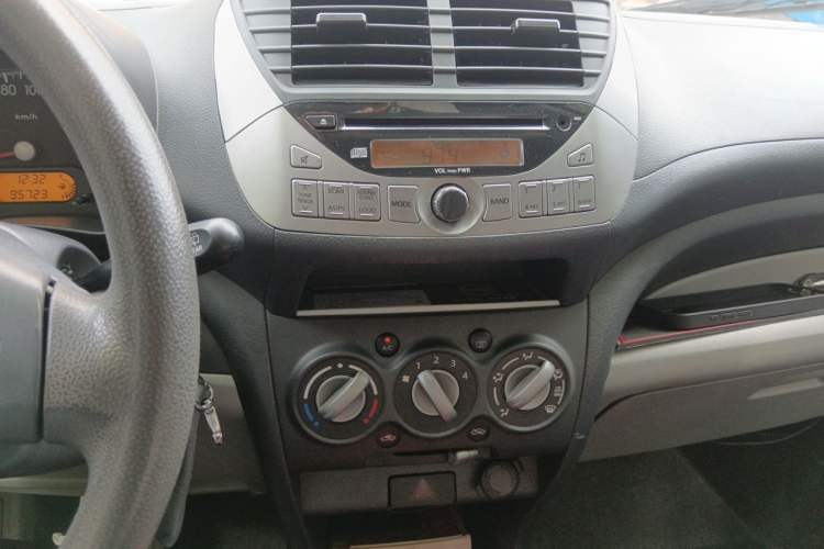 Used Suzuki Alto 2016 1.0L Automatic Deluxe Xuan Dong Edition Audio And AC Panel