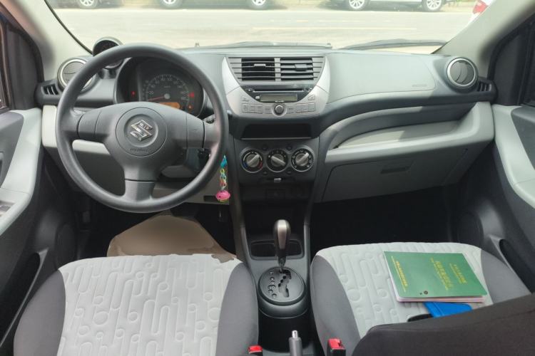Used Suzuki Alto 2016 1.0L Automatic Deluxe Xuan Dong Edition Center Console