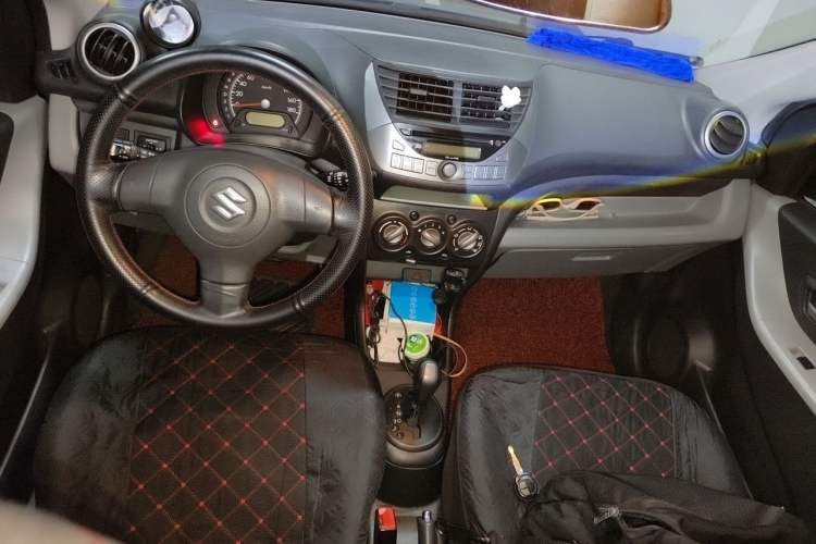 Used Suzuki Alto 2016 1.0L Automatic Deluxe Xuan Dong Edition Center Console