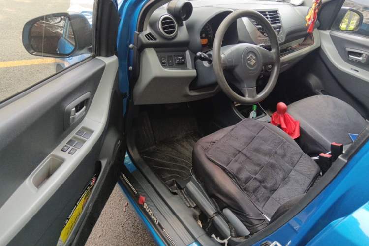 Used Suzuki Alto 2016 1.0L Automatic Deluxe Xuan Dong Edition Driver Seat