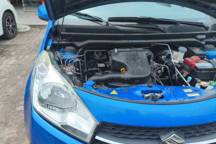 Used Suzuki Alto 2016 1.0L Automatic Deluxe Xuan Dong Edition Engine Bay Right