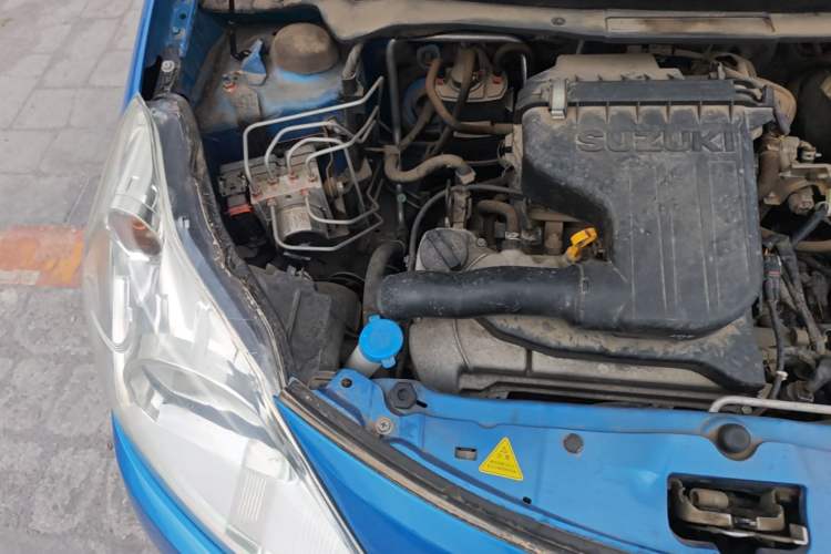 Used Suzuki Alto 2016 1.0L Automatic Deluxe Xuan Dong Edition Engine Bay Right