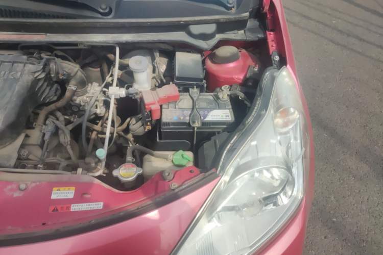Used Suzuki Alto 2016 1.0L Automatic Deluxe Xuan Dong Edition Engine Bay Left