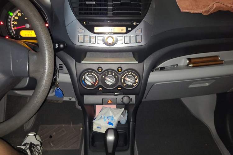 Used Suzuki Alto 2016 1.0L Automatic Deluxe Xuan Dong Edition Audio And AC Panel