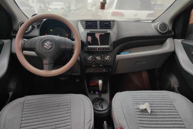 Used Suzuki Alto 2016 1.0L Automatic Deluxe Xuan Dong Edition Center Console