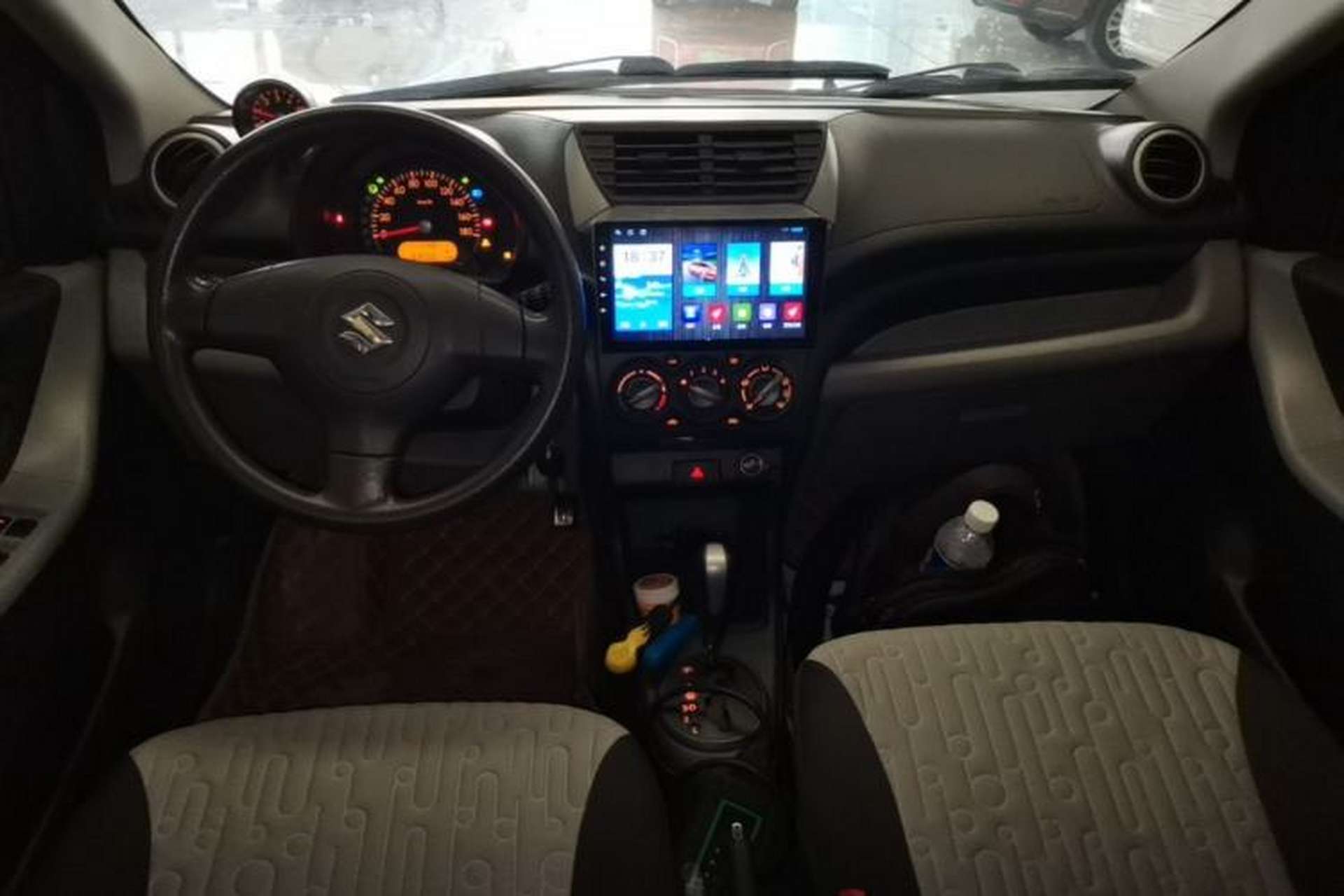 Used Suzuki Alto 2016 1.0L Automatic Deluxe Xuan Dong Edition Center Console