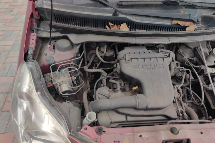 Used Suzuki Alto 2016 1.0L Automatic Deluxe Xuan Dong Edition Engine Bay Right