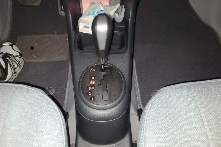 Used Suzuki Alto 2016 1.0L Automatic Deluxe Xuan Dong Edition Gear Lever