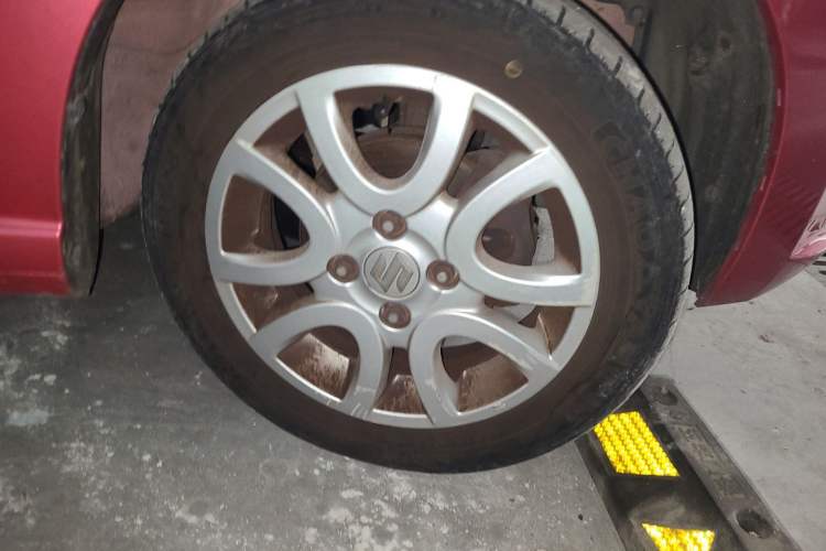 Used Suzuki Alto 2016 1.0L Automatic Deluxe Xuan Dong Edition Right Front Wheel Hub