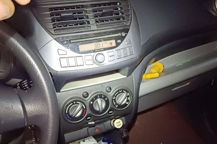 Used Suzuki Alto 2016 1.0L Automatic Deluxe Xuan Dong Edition Audio And AC Panel