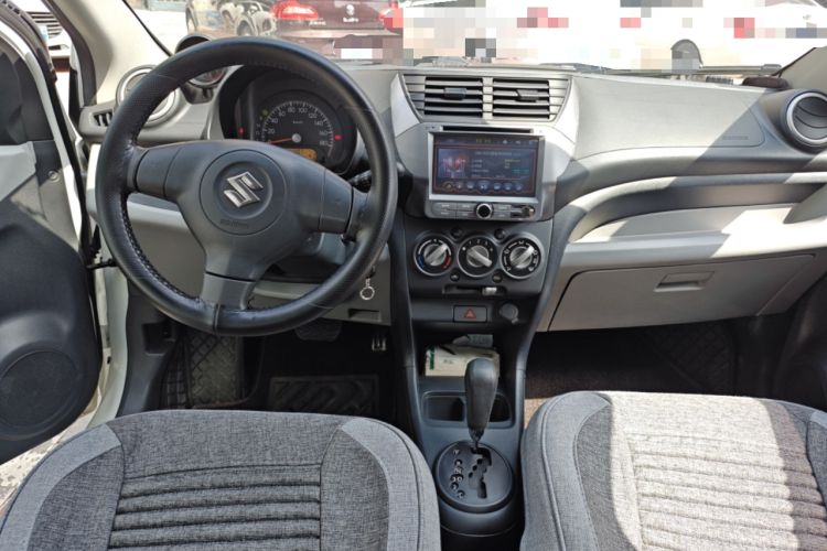 Used Suzuki Alto 2016 1.0L Automatic Deluxe Xuan Dong Edition Center Console